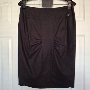 Chanel - gray pencil skirt with pleating in the front size 42